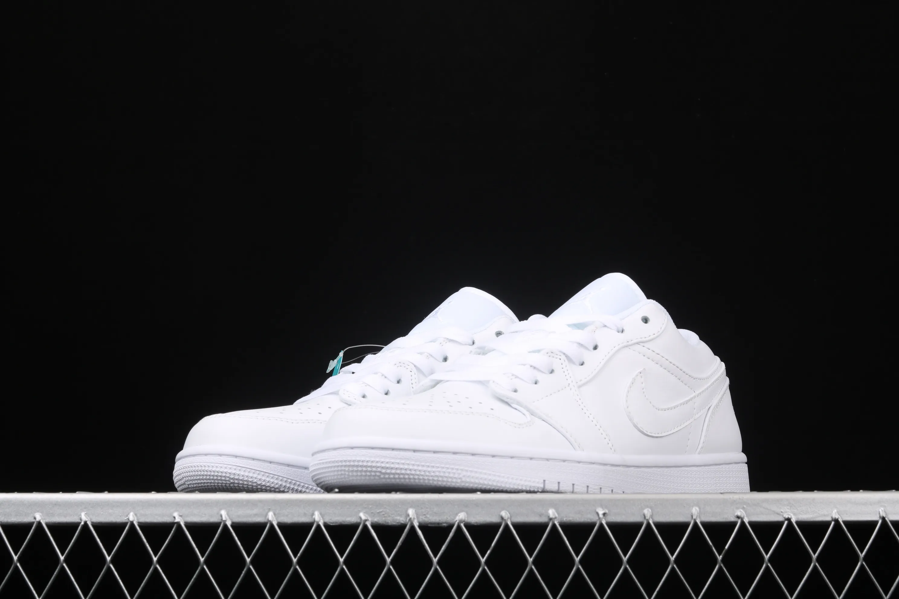 All categories Air Jordan Jordan series basketball shoes Air Jordan 1 Low New version Air Jordan 1 Low AJ1 Joe 1 low top leather cultural and leisure sports sneakers 553558-112
